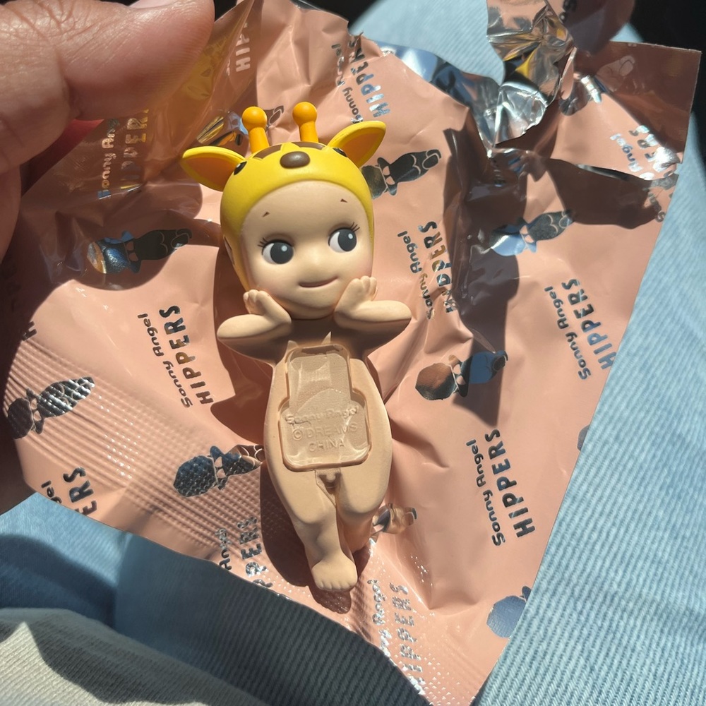 New Sonny Angel 🦒 Hipper